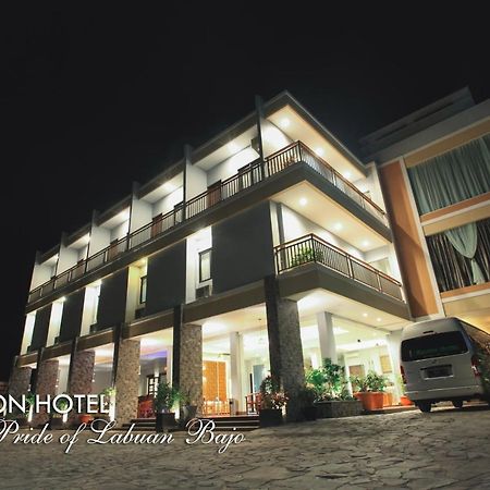 Kalton Hotel Labuan Bajo Exterior photo