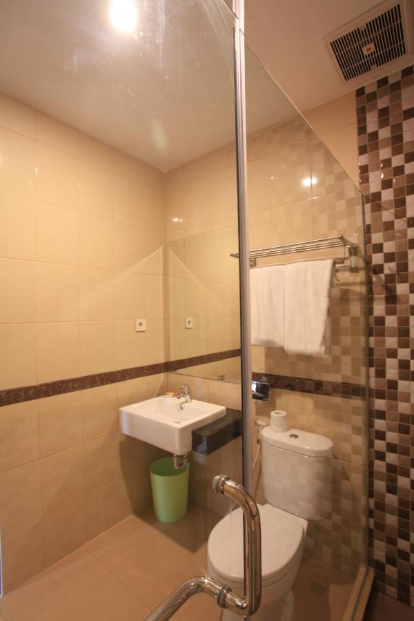 Kalton Hotel Labuan Bajo Exterior photo